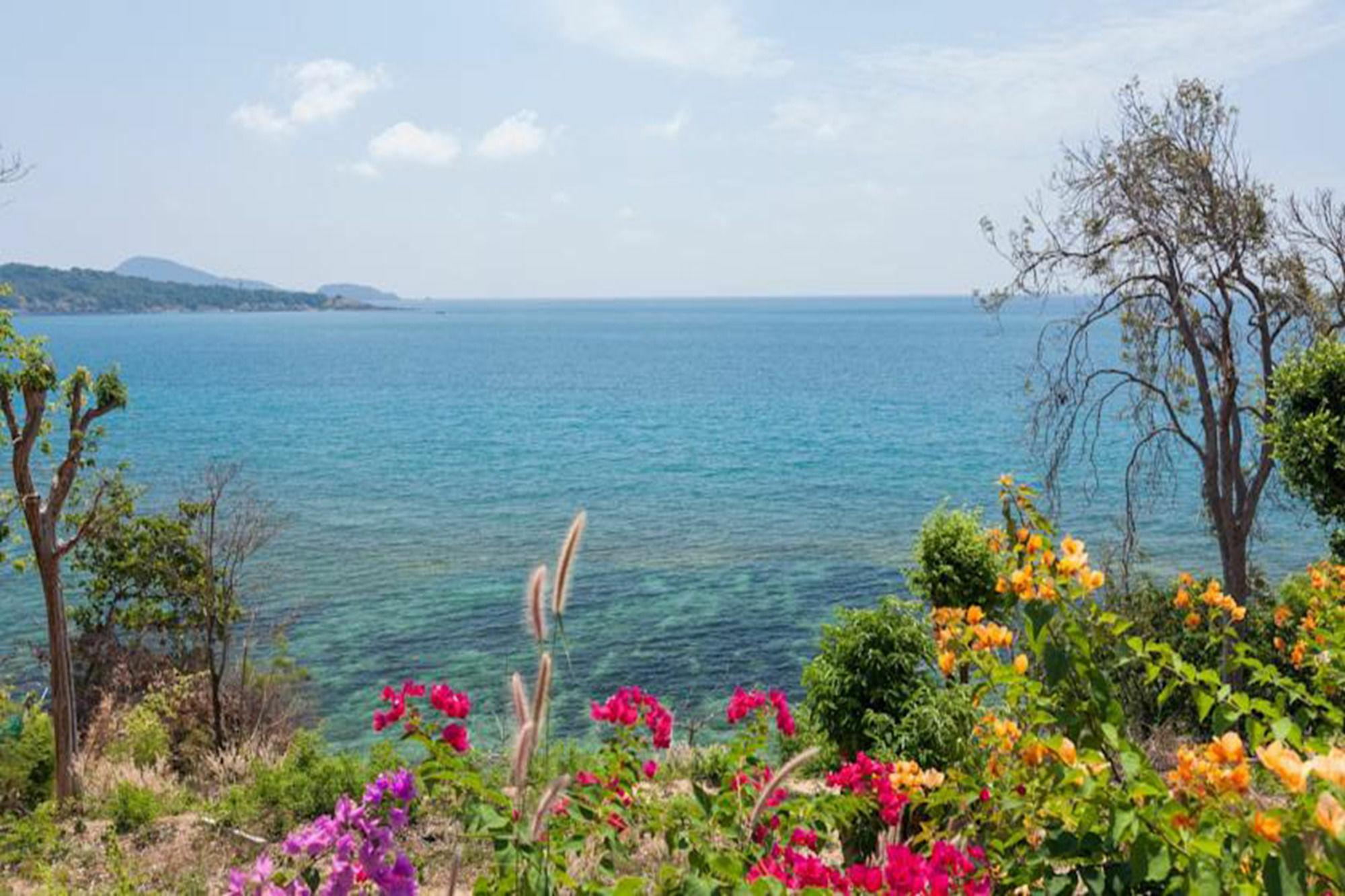 Baan Khunying - Secluded Phuket Beachfront Villa Rawai Exterior foto